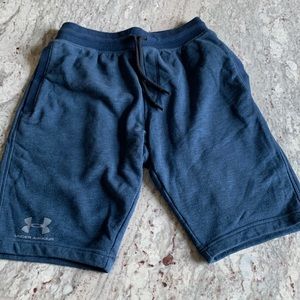 Under Armour Loose Heat Gear Shorts
